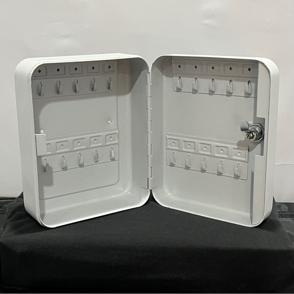 NEW Key Lock Box - BARSKA CB12482 - Picture 2 of 12